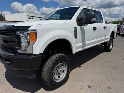 Used 2019 Ford F350 XL w/ Power Equipment Group AWD/4WD image 9