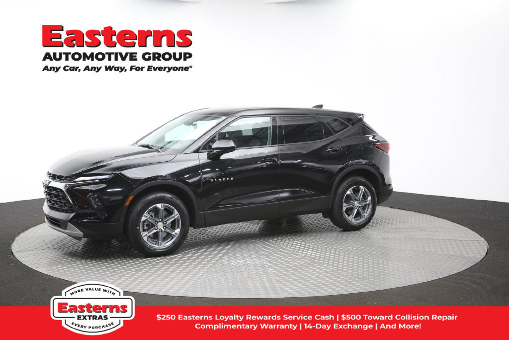 Used 2025 Chevrolet Blazer LT FWD image 60