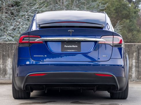 Used 2016 Tesla Model X 70D image 10