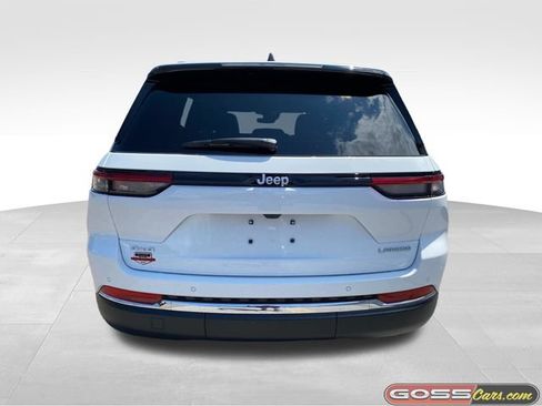 New 2026 Jeep Grand Cherokee Laredo X AWD/4WD image 4