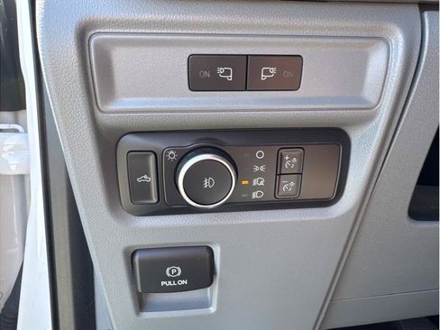 Used 2022 Ford F150 XLT w/ Equipment Group 301A Mid RWD image 19