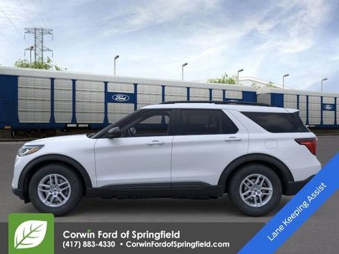 New 2026 Ford Explorer Active image 3
