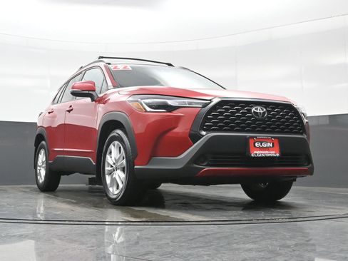 Used 2022 Toyota Corolla Cross LE image 26