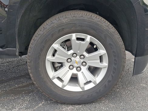 Used 2022 Chevrolet Colorado LT w/ LT Convenience Package image 9