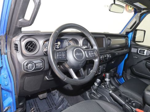 Used 2021 Jeep Gladiator Sport image 25