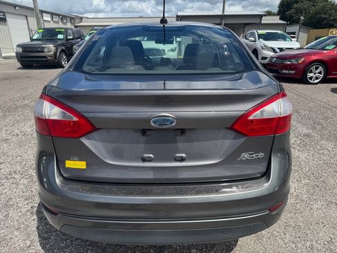 Used 2014 Ford Fiesta SE FWD image 6