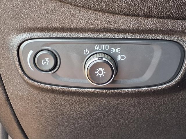 Used 2024 Chevrolet Equinox LT AWD/4WD image 15