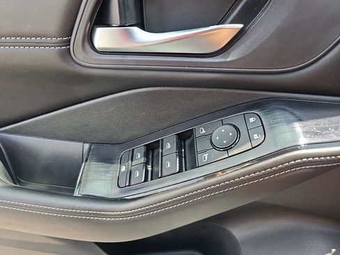 Used 2023 Nissan Rogue SV w/ SV Premium B Package FWD image 32
