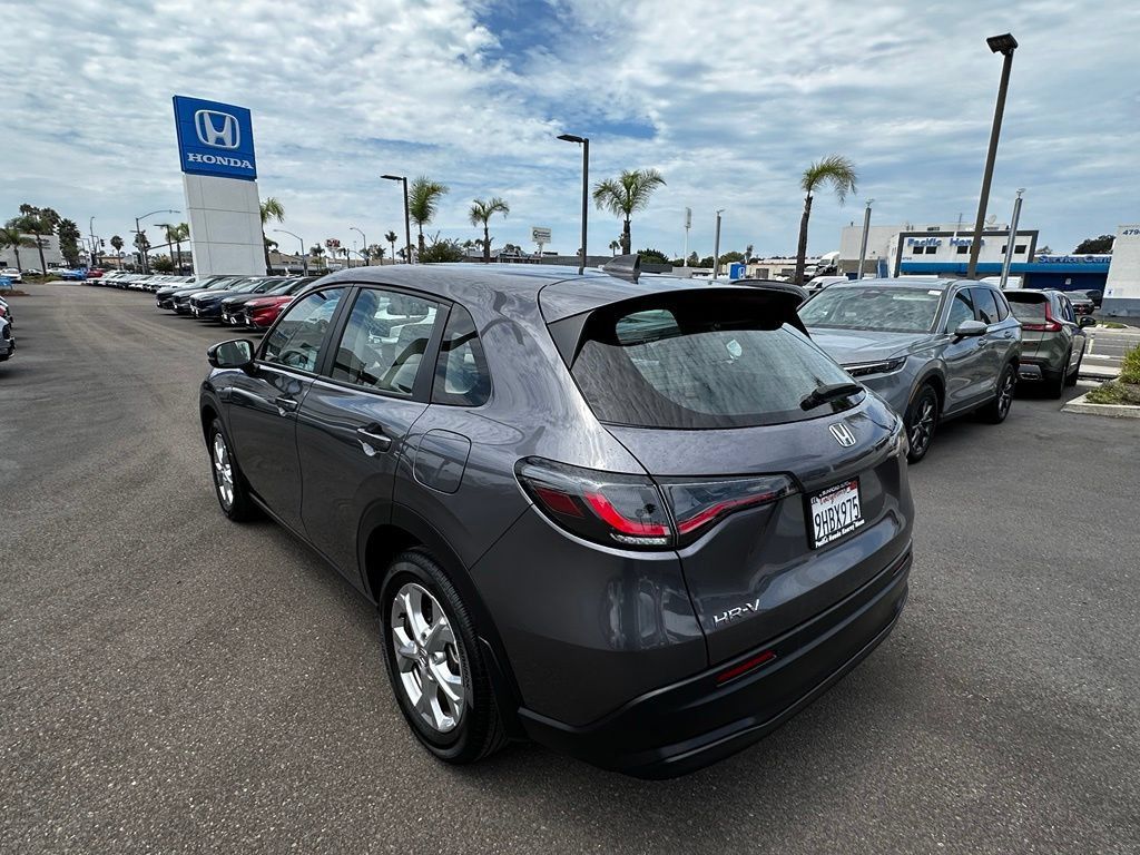 Used 2024 Honda HR-V LX image 6