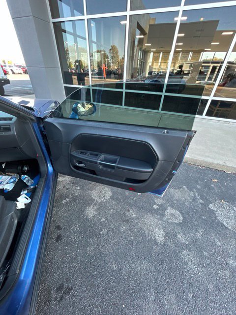 Used 2010 Dodge Challenger SE RWD image 15
