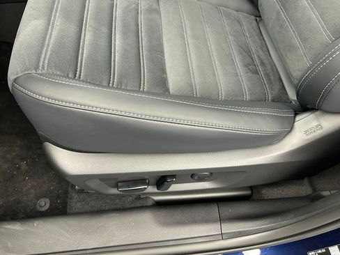 New 2026 Mitsubishi Outlander SE image 11