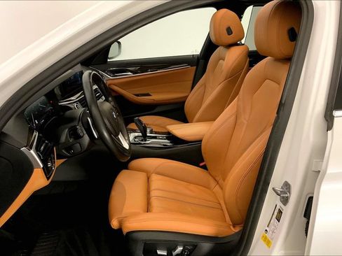 Used 2019 BMW 540i w/ Executive Package RWD image 13