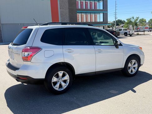 Used 2015 Subaru Forester 2.5i Premium AWD/4WD image 12