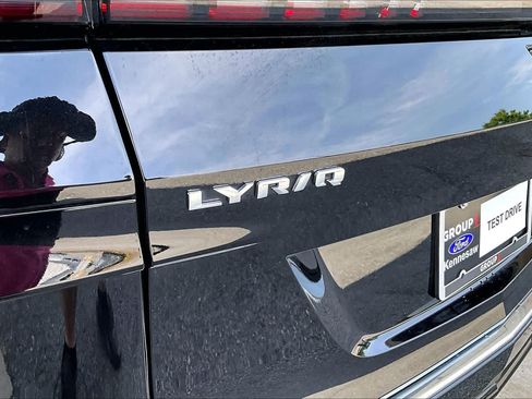 Used 2025 Cadillac Lyriq Luxury RWD image 31