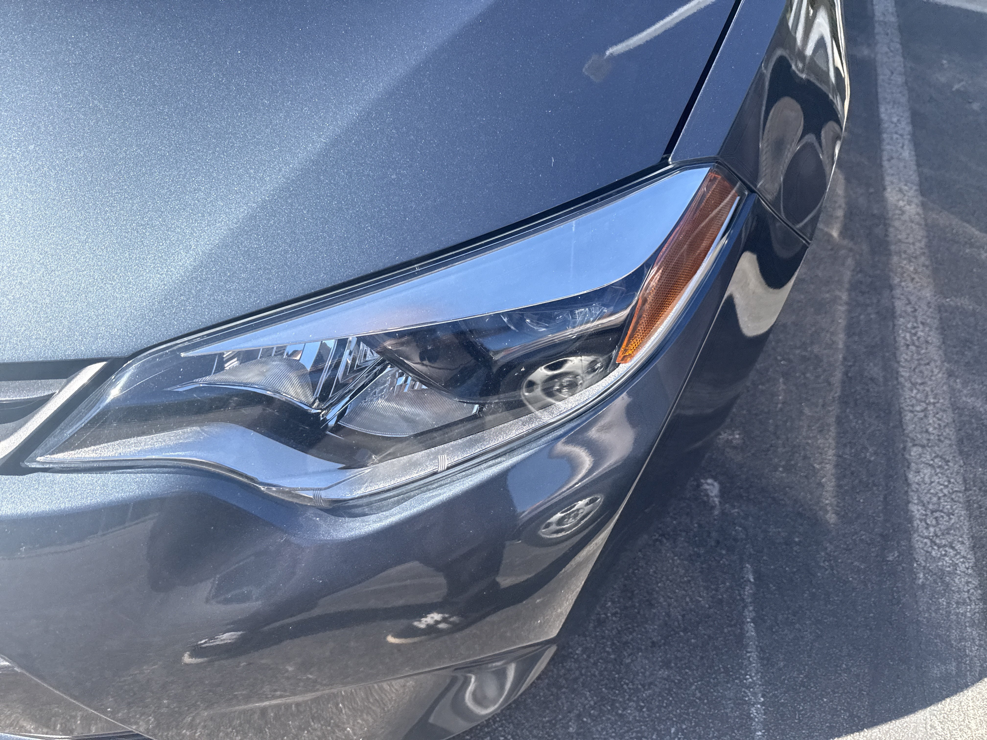 Used 2016 Toyota Corolla LE FWD image 12