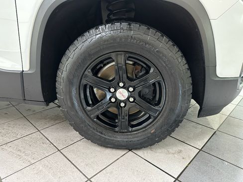Certified 2023 GMC Acadia AT4 w/ Preferred Package AWD/4WD image 14