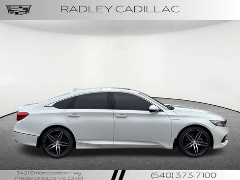 Used 2021 Honda Accord Touring image 8