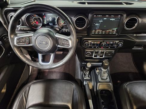 Used 2022 Jeep Wrangler Unlimited Sahara image 46