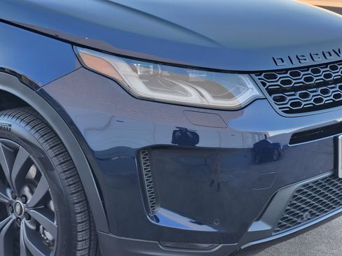 Certified 2023 Land Rover Discovery Sport SE image 8