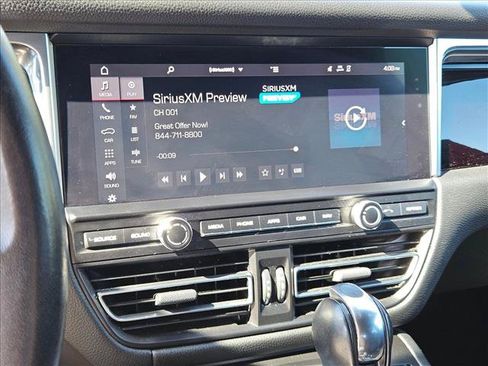 Used 2019 Porsche Macan AWD/4WD image 13
