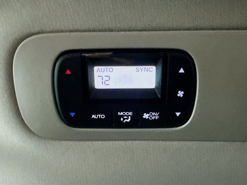 New 2026 Honda Odyssey Touring image 25