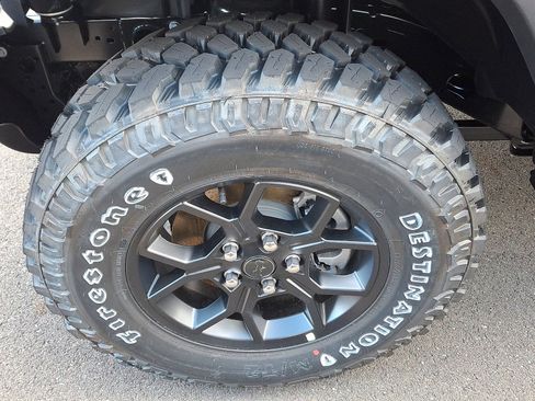 New 2026 Jeep Gladiator Sport image 4