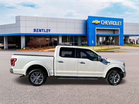Used 2015 Ford F150 Lariat w/ Equipment Group 502A Luxury image 7