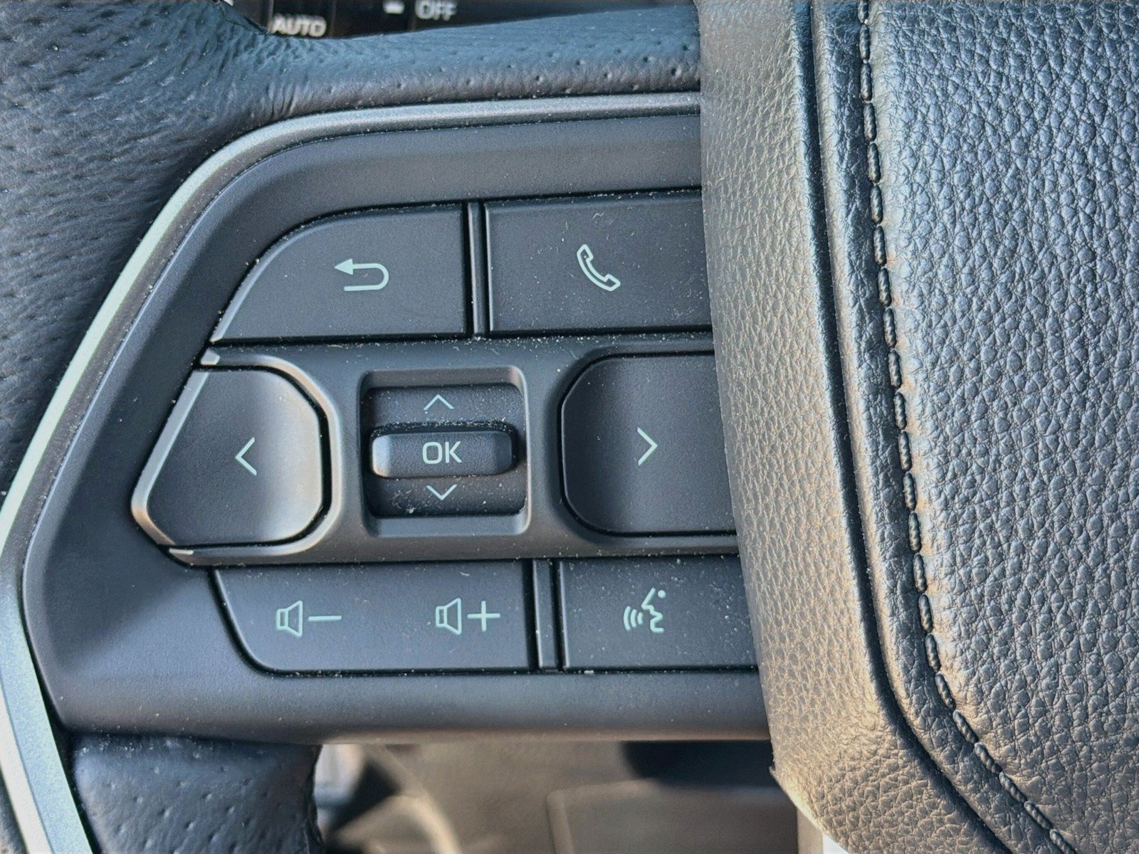 Used 2025 Toyota Tacoma SR5 RWD image 14