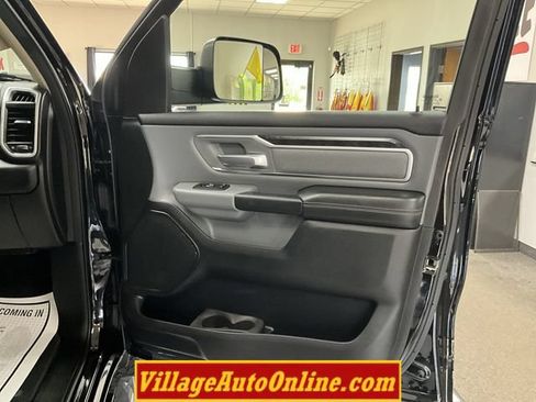 Used 2019 RAM 1500 Big Horn AWD/4WD image 36