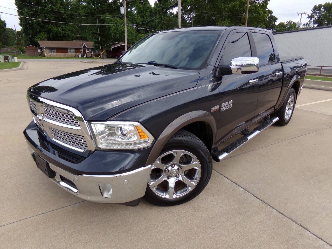 Used 2017 RAM 1500 Laramie w/ Convenience Group RWD image 3