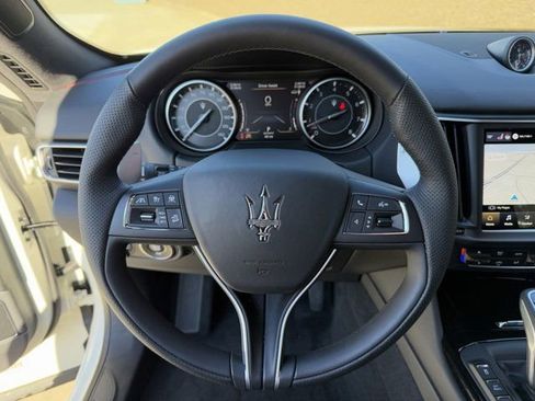Used 2024 Maserati Levante GT Ultima image 16