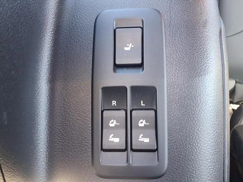 Used 2023 Lexus GX 460 Premium w/ Accessory Package image 31