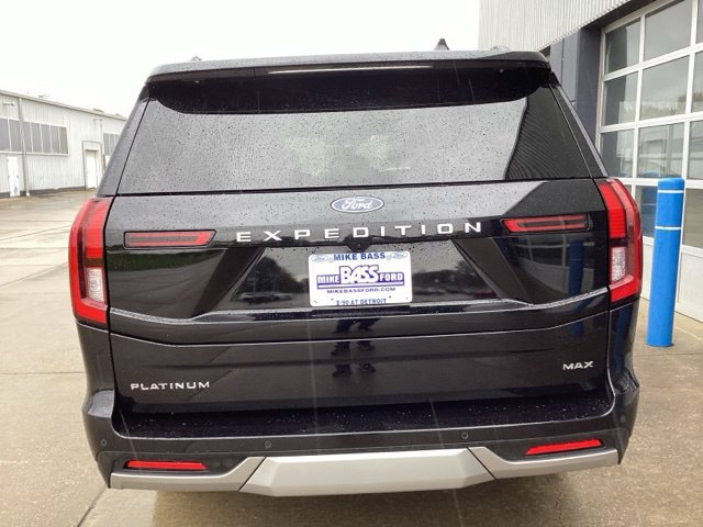 Used 2025 Ford Expedition Max Platinum AWD/4WD image 12