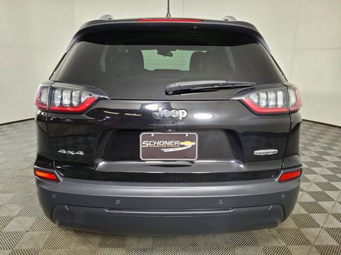 Used 2019 Jeep Cherokee Latitude Plus w/ Cold Weather Group image 4