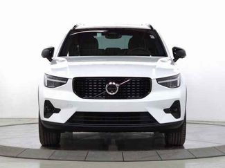 Certified 2025 Volvo XC40 B5 Plus video 2