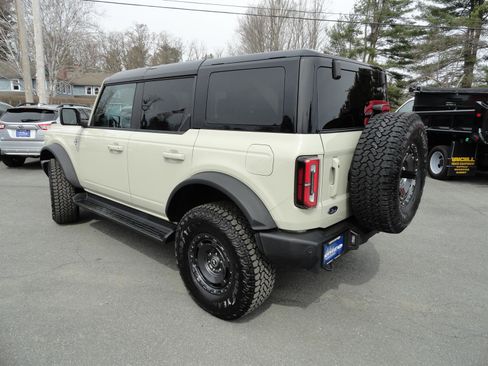 Used 2025 Ford Bronco Outer Banks w/ Sasquatch Package image 7