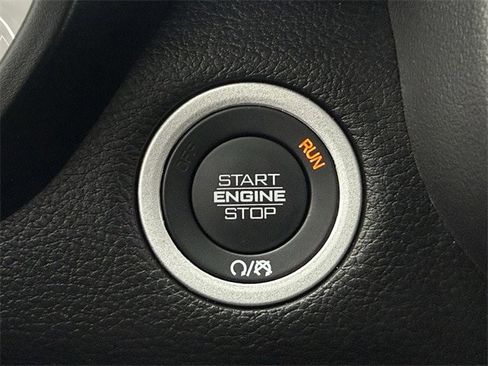 Used 2025 RAM 1500 Laramie w/ Laramie Southwest Edition image 22