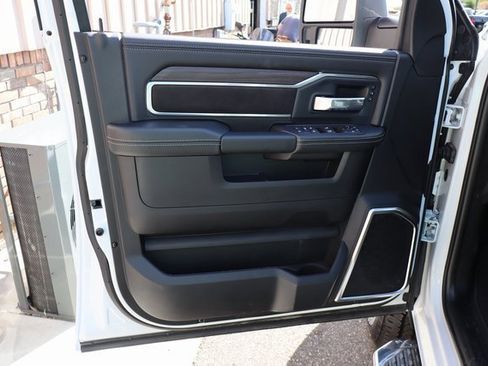 Used 2025 RAM 2500 Laramie image 10