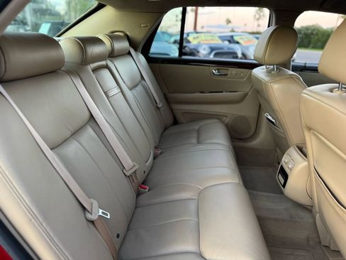 Used 2006 Cadillac DTS image 30