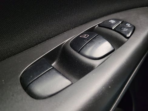 Used 2019 Nissan Sentra SV w/ Special Edition Package FWD image 27