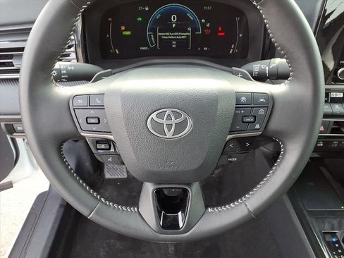 Certified 2025 Toyota Camry SE image 20