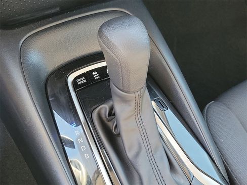 Used 2024 Toyota Corolla LE image 26