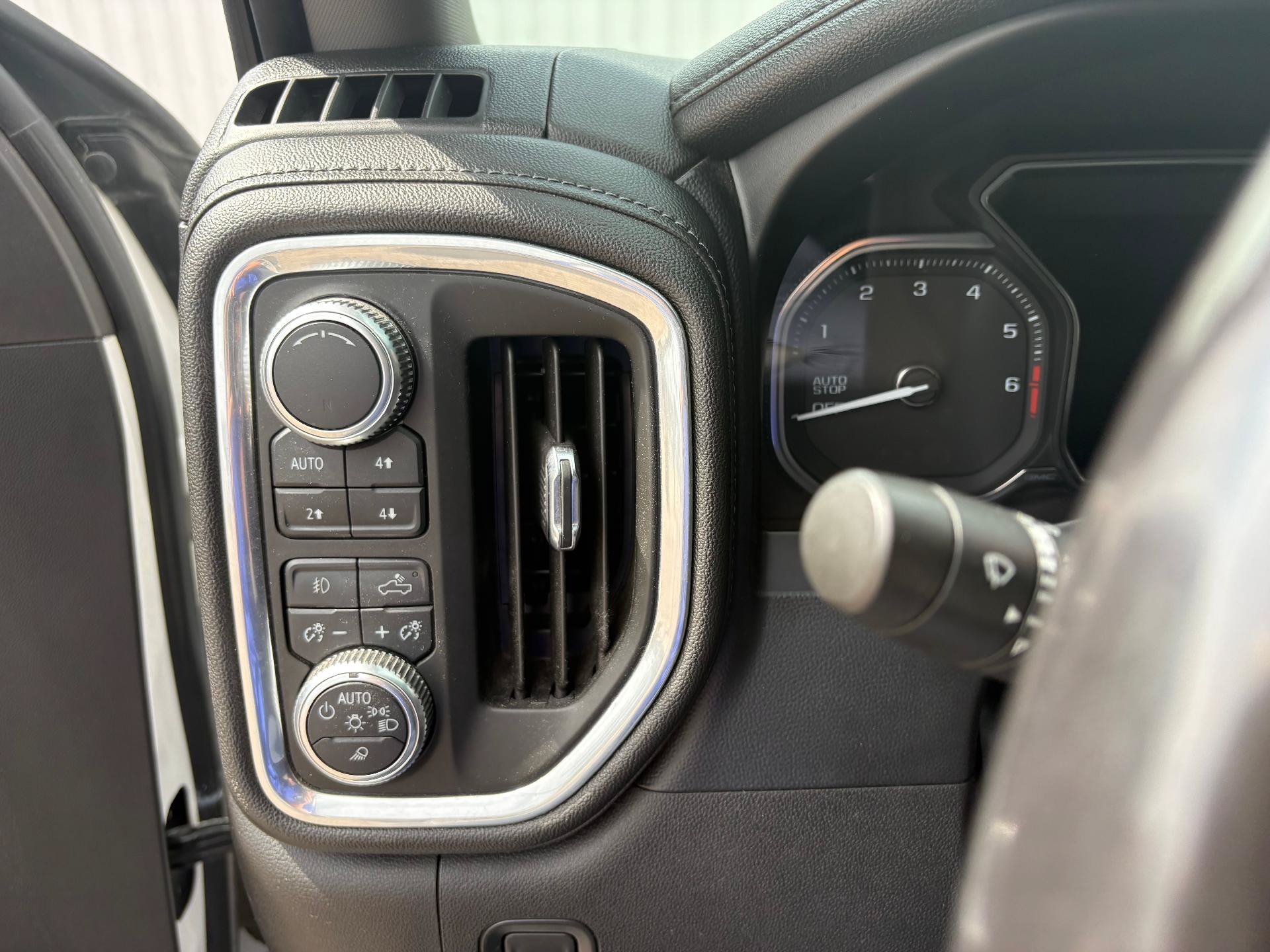Used 2019 GMC Sierra 1500 Denali AWD/4WD image 14