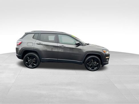 Used 2019 Jeep Compass Altitude image 4