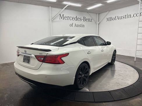 Used 2017 Nissan Maxima SR w/ Midnight Edition image 7