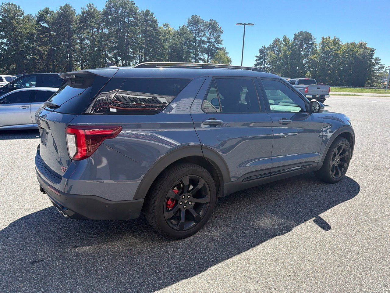 Used 2021 Ford Explorer ST w/ Equipment Group 401A AWD/4WD image 8