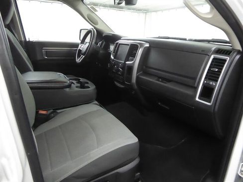 Used 2022 RAM 1500 Classic SLT w/ Electronics Group AWD/4WD image 19