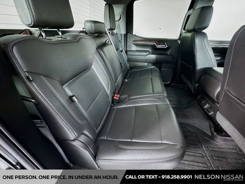 Used 2022 GMC Sierra 1500 SLT AWD/4WD image 27