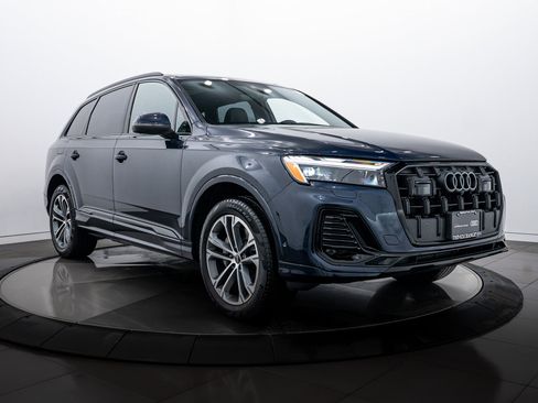 Certified 2025 Audi Q7 2.0T Premium Plus w/ Premium Plus Package image 2