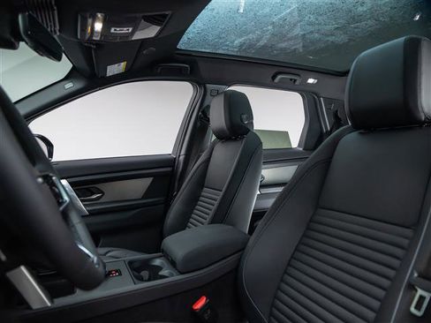 New 2026 Land Rover Discovery Sport Landmark AWD/4WD image 15
